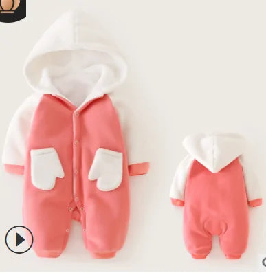 Newborn's Jumpsuit