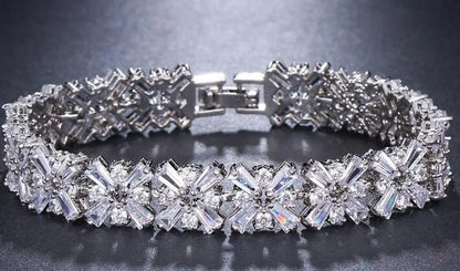 A Luxury Crystal Charm Bracelets for Women