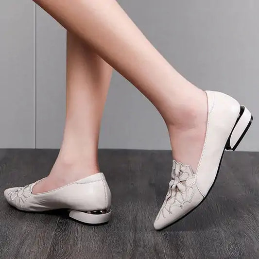 A Mid Heel Formal Shoes