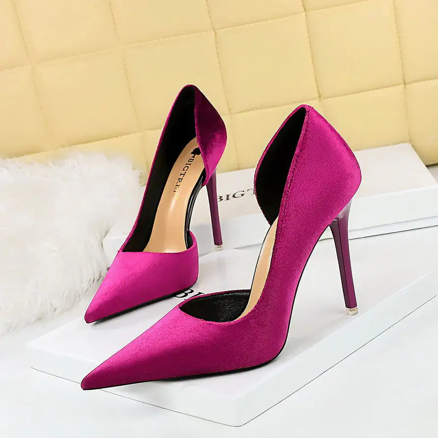 An European And American Style Fashion Banquet High-heeled Shoes With Stiletto Heel