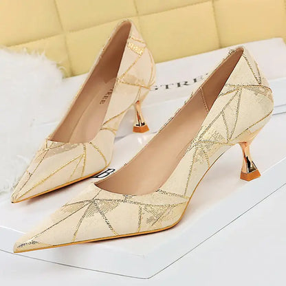 A Women High Heels Pumps